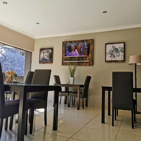 Aerotropolis Guest Lodge Κέμπτον Παρκ Εξωτερικό φωτογραφία