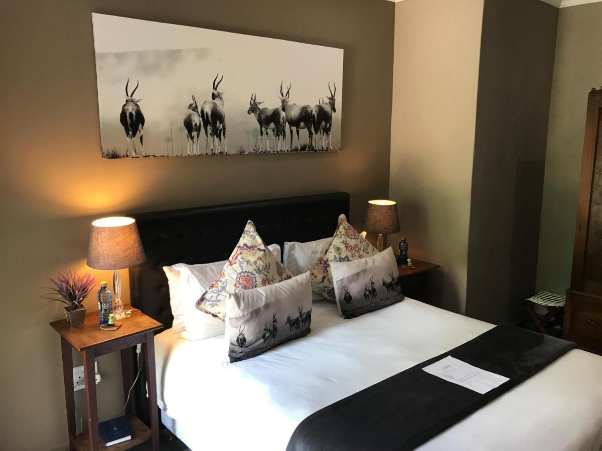 Aerotropolis Guest Lodge Κέμπτον Παρκ Εξωτερικό φωτογραφία